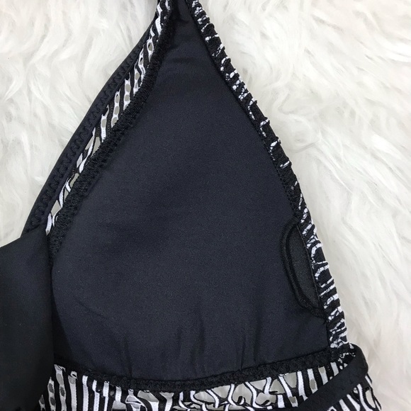 NEW Becca crochet halter bikini set - Picture 9 of 12